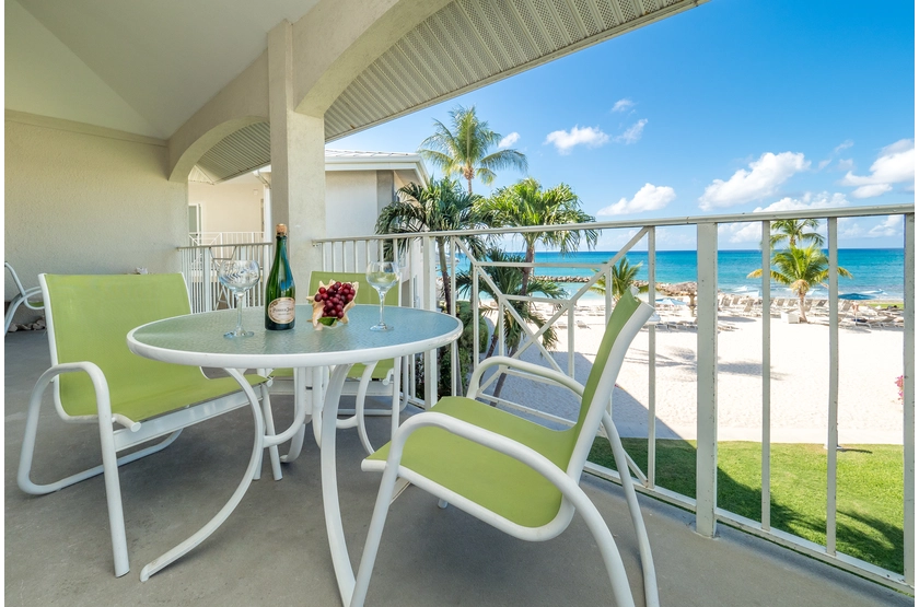 2 Bedroom Deck with Seating