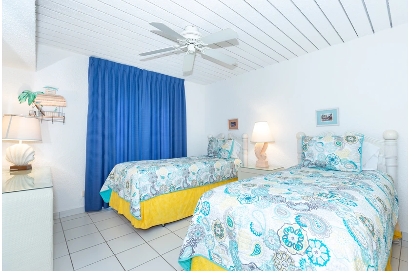 2 Bedroom Twin Beds - Blue
