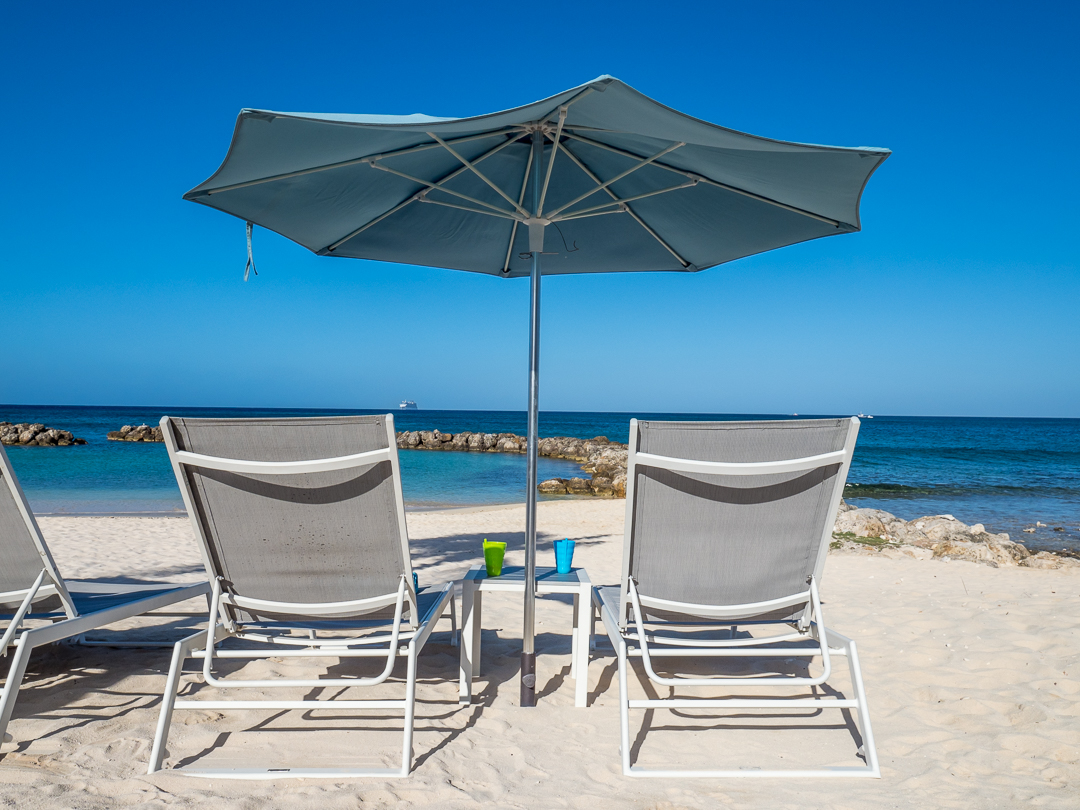 Travel specials to the Cayman Islands in the Caribbean